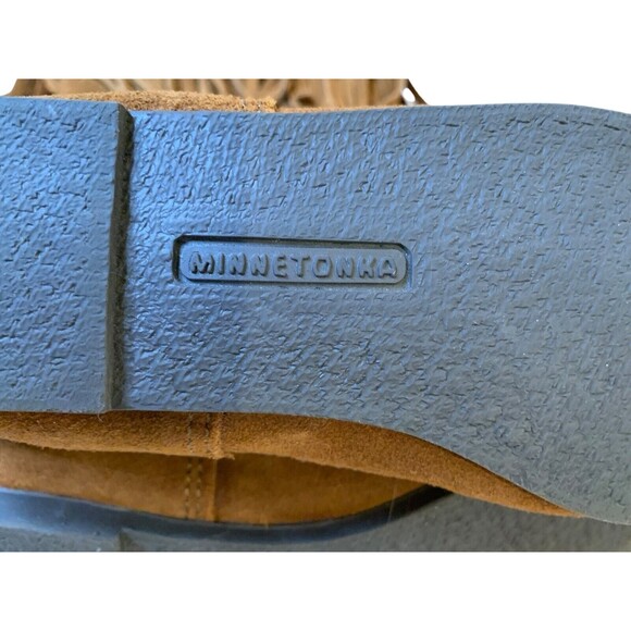 MINNETONKA Womens US 9 Moccasin Boots 1632 Brown Suede 3-Layer Fringe EUC - Picture 7 of 9